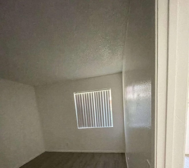 Building Photo - 38729 10th St E