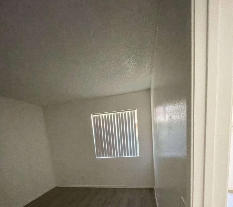 Building Photo - 38719-38729 10th St E