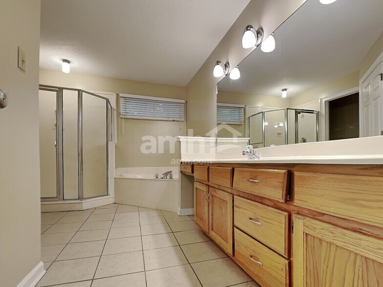 Building Photo - 2366 Carrol Ridge Ln