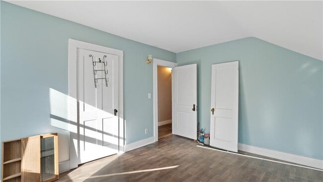 Building Photo - 21 Highland Ave