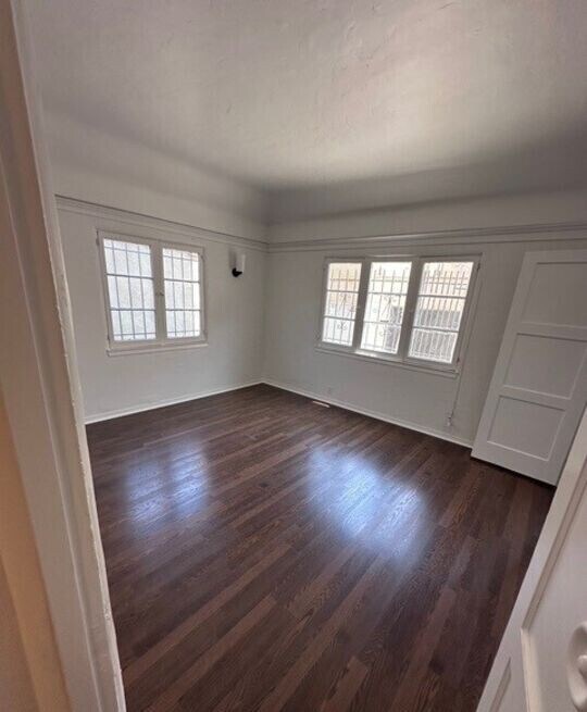 Building Photo - 4237 Garthwaite Ave