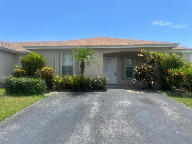 Building Photo - 2728 NW 200th Terrace