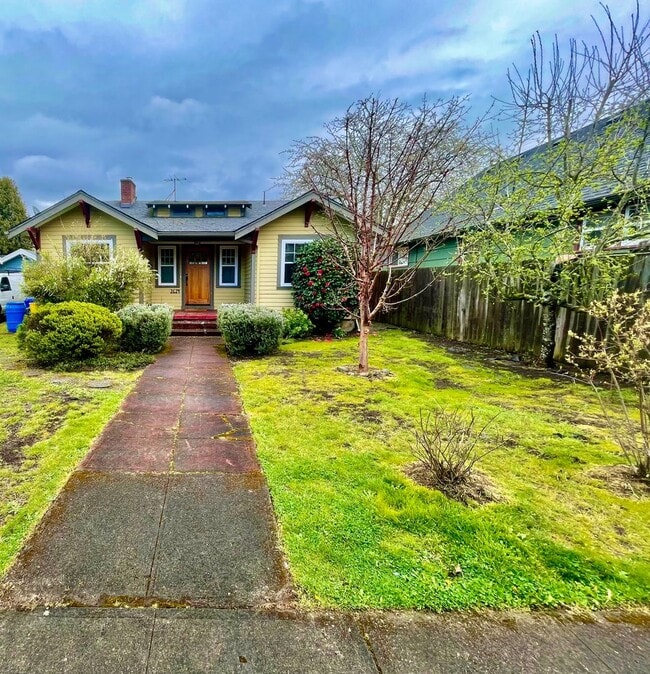 Building Photo - Beautiful 3bd/1bath South Tabor Bungalow w...