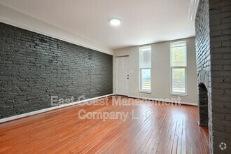 Building Photo - 2537 Woodbrook Ave