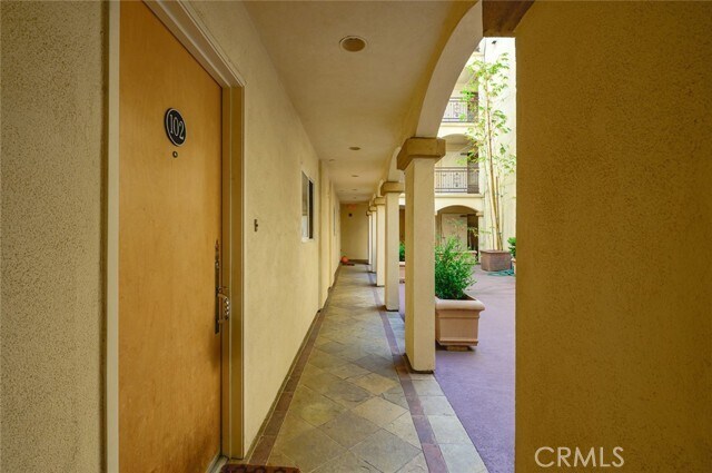 Building Photo - 1828 Glendon Ave