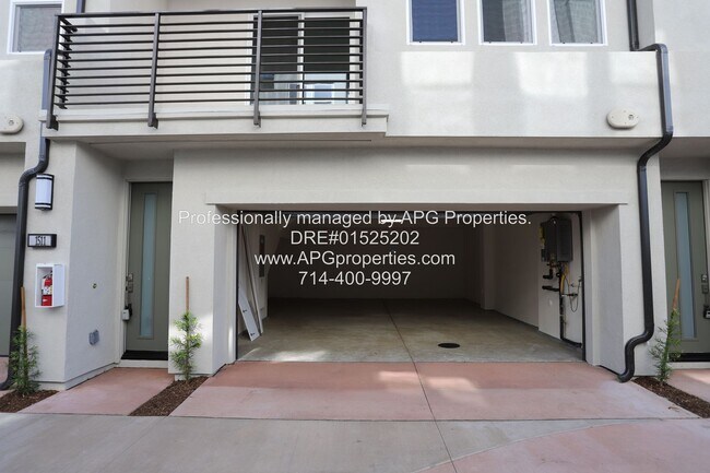 Building Photo - 1511 W Bushell St