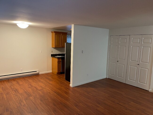 Building Photo - 9445 Avondale Rd NE