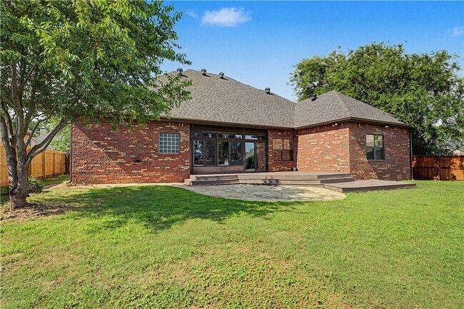 Building Photo - 3503 SW Baybridge Cove