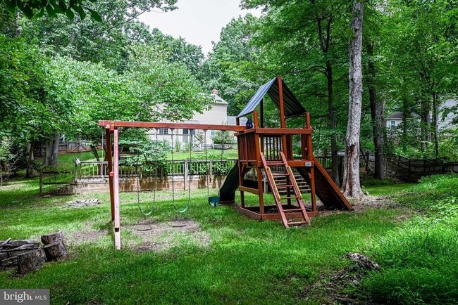 Building Photo - 12127 Holly Knoll Cir