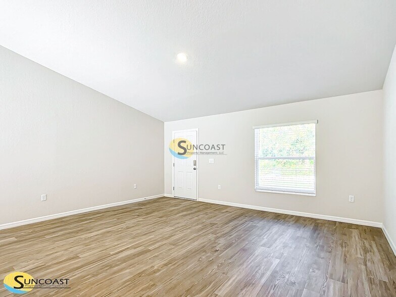 Building Photo - 6763 E Gurley St