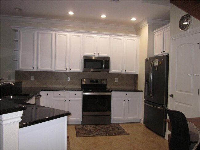 Building Photo - 4015 Courtside Way