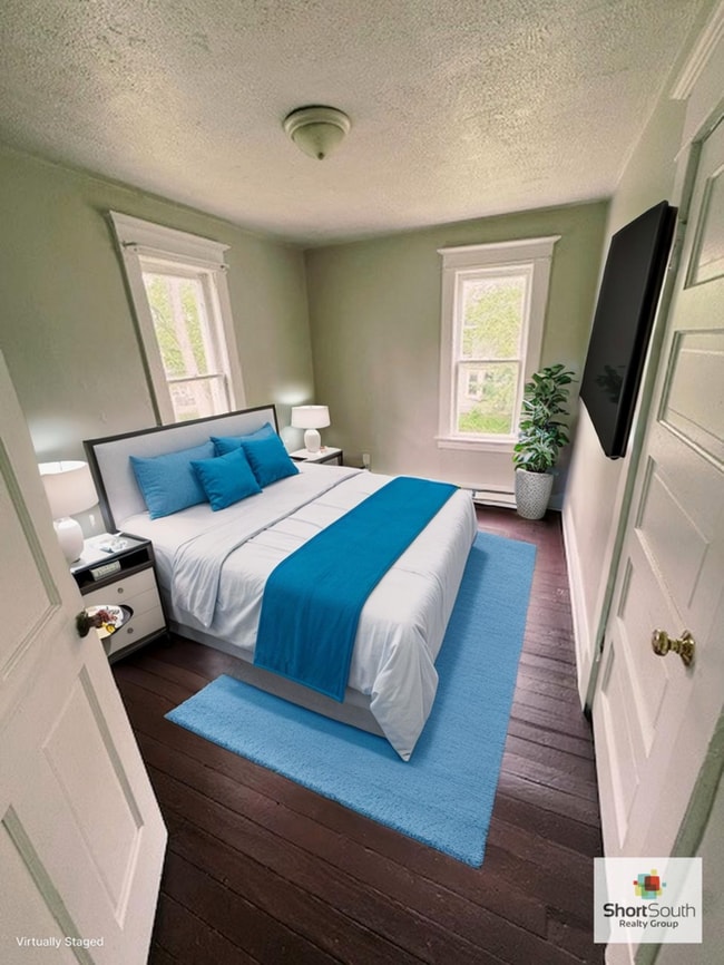 Building Photo - Recently updated 3 bed 1 bath Single Famil...