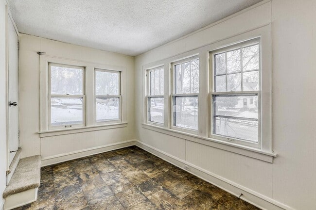 Building Photo - 3511 N 6th St