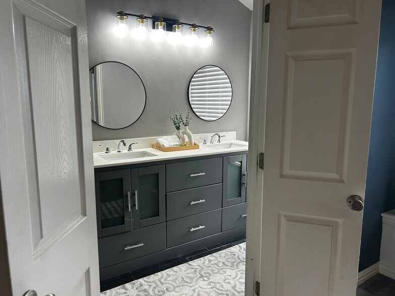 Building Photo - 1796 Massey Dr