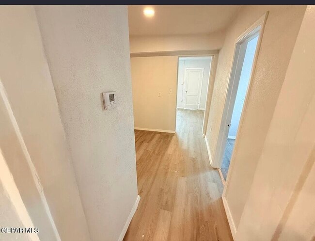 Building Photo - 5658 Dailey Ave