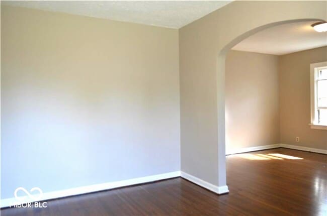 Building Photo - 1302 Shannon Ave