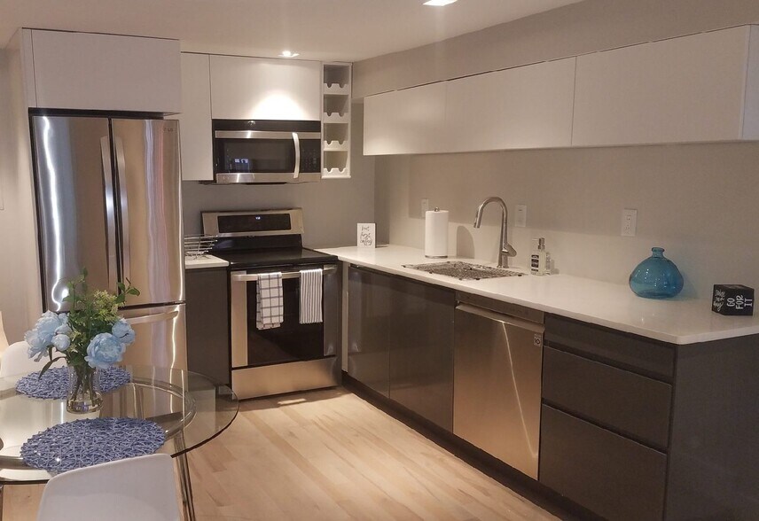 Primary Photo - 51 Q St NW