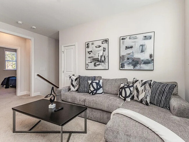 Building Photo - 300 W Amber Oak Dr