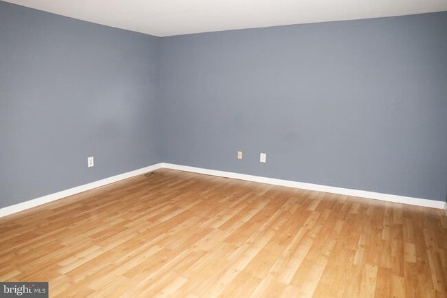 Building Photo - 3006 Summershade Ct