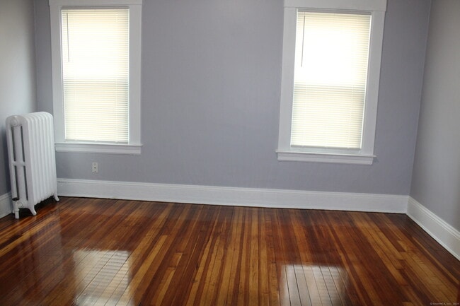 Building Photo - 45 Grandview Terrace