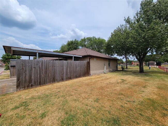 Building Photo - 7245 Cook Rd