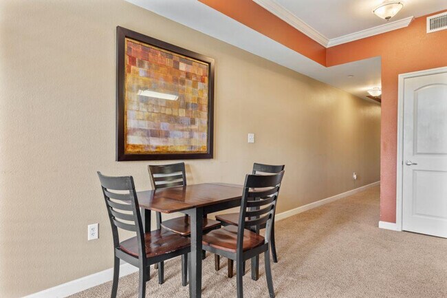 Building Photo - 1410 Hurley Dr