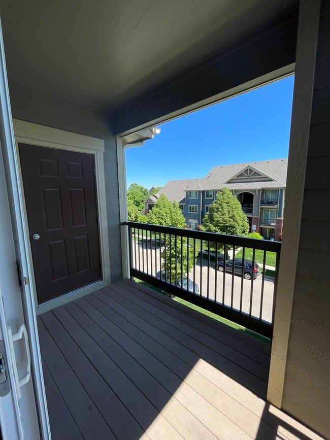 Building Photo - 2133 Krisron Rd