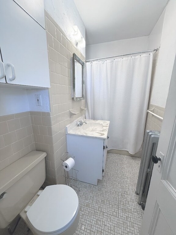 Building Photo - 33 Cook St