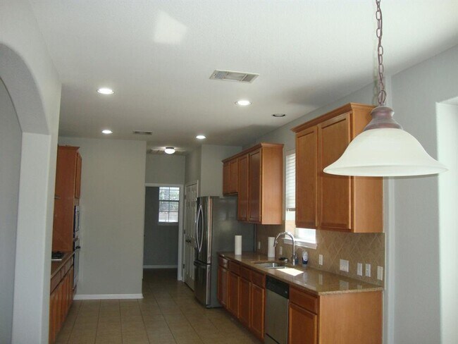 Building Photo - 914 Mesquite Hollow Pl