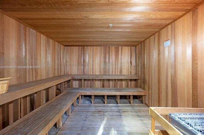 Building Photo - 2950 NE 188th St