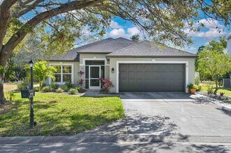 Building Photo - AVAILABLE June 1 - Single Family Pool Home in the Heart of Three Oaks