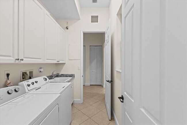 Building Photo - 3396 NW 83rd Way