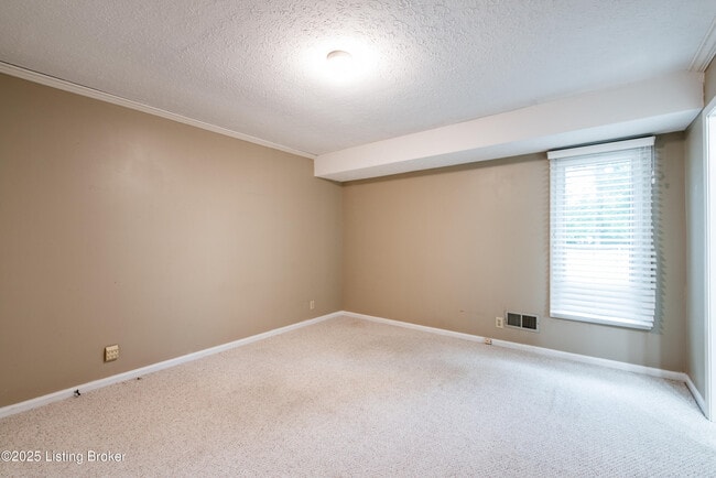 Building Photo - 8015 Schroering Dr