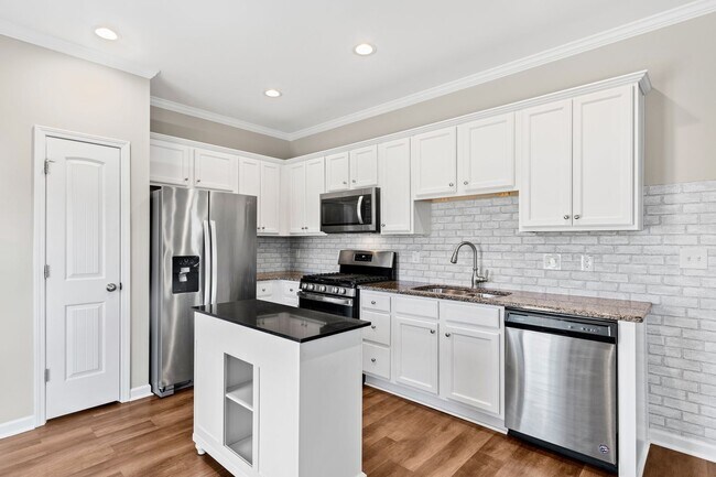 Building Photo - A Charming Ranch style home in Academy Point - minutes to downtown Clayton!