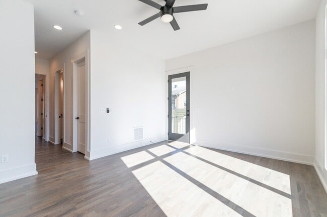 Building Photo - 1009 Garfield St