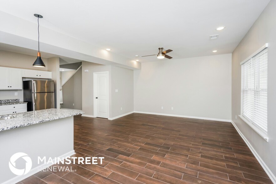 Building Photo - 2063 Paddle Wheel Dr