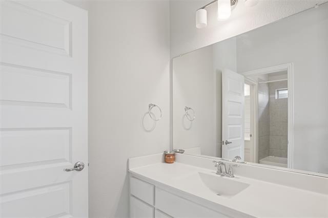 Building Photo - 6209 Verbena Ln