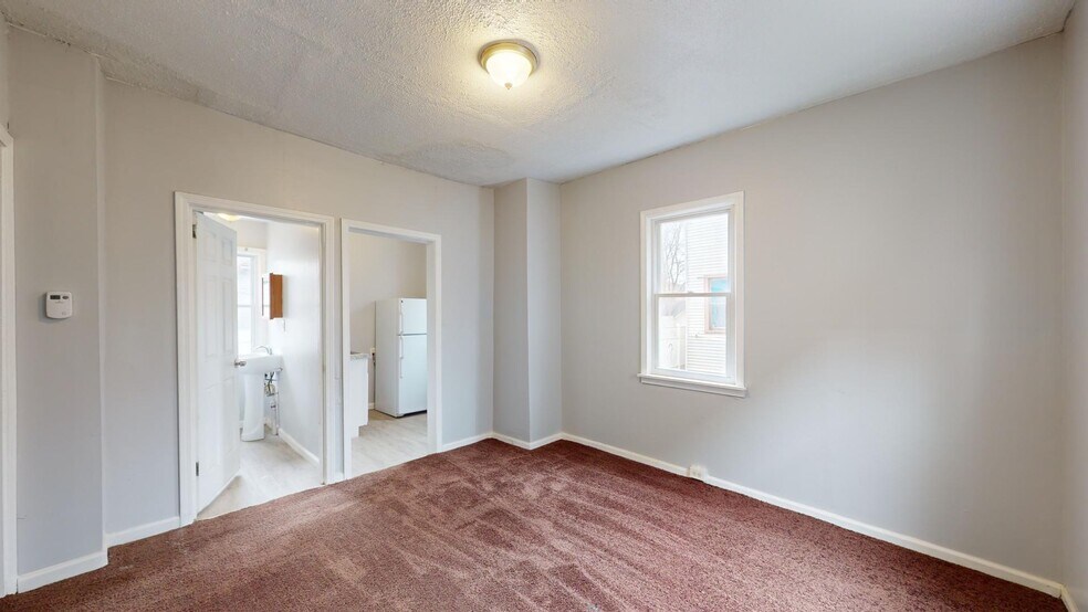 Building Photo - 3332 Walton Ave