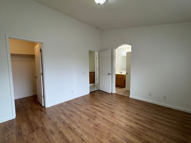 Building Photo - Three Bed, Two Bath Home with Two Car Garage