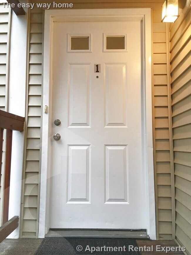 Building Photo - 159 Auburn St