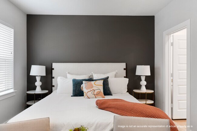 Building Photo - 28328 Birnham Woods Dr