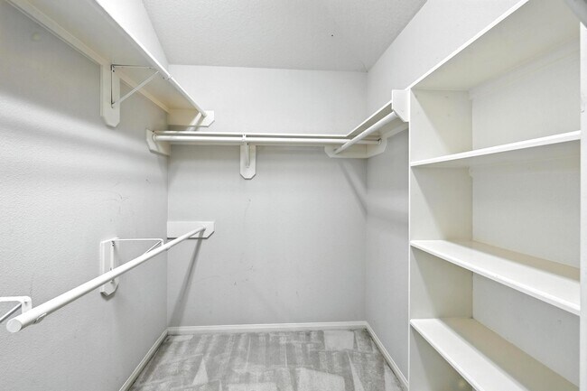 Building Photo - 14411 Gadshill Cir