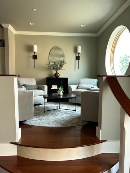 Building Photo - 126 Church St