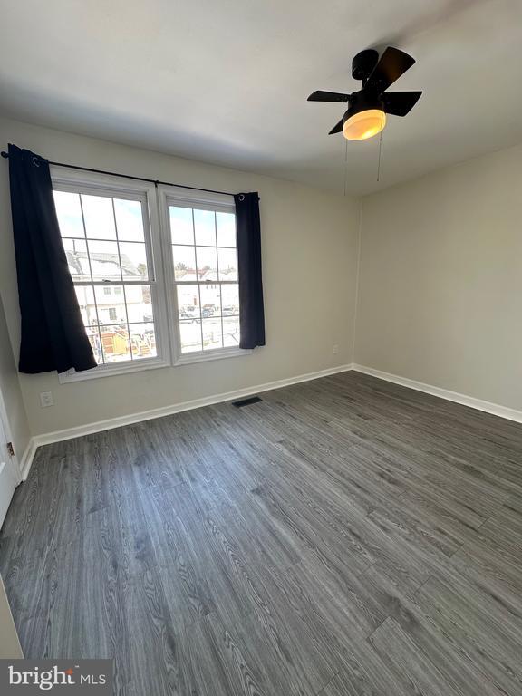 Building Photo - 650 Corsica Ave