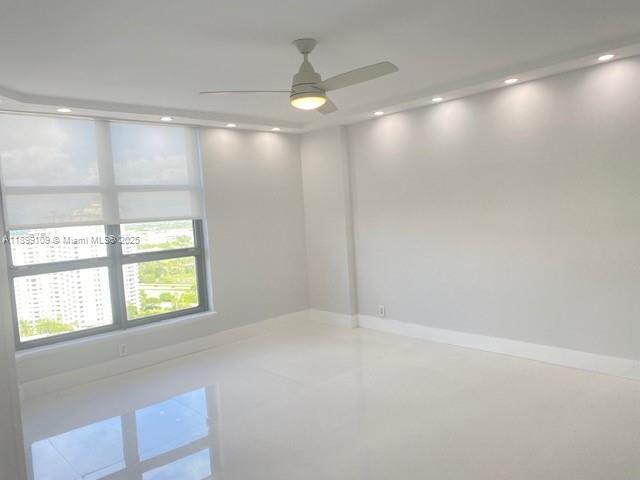 Building Photo - 3530 Mystic Pointe Dr