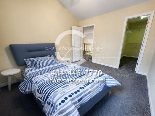 Building Photo - 1963 Hoods Fort Cir NW