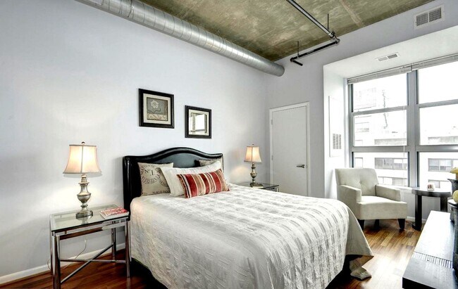 Building Photo - Newly Renovated Industrial Loft in Logan Circle!