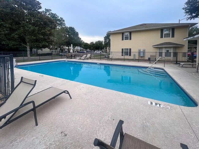 Building Photo - 2972 SW 35th Pl