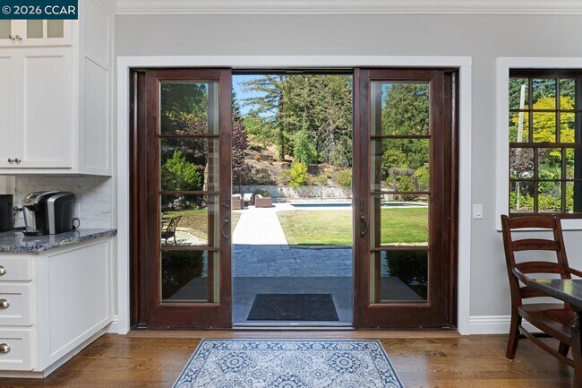 Building Photo - 3898 Happy Valley Rd