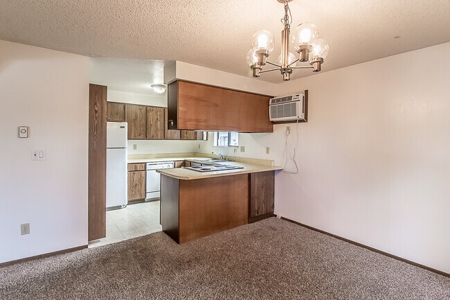 Building Photo - 4536 S Donald Ct